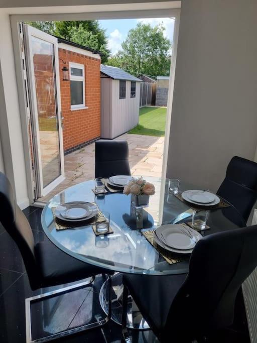 Somers Lodge Leicester Esterno foto